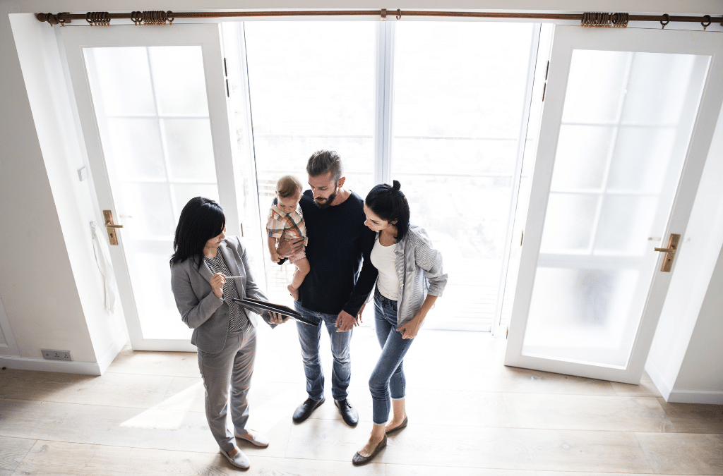 Who’s Involved in Selling a Home?